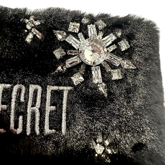 🎄 Stocking 18.5” Plush Victoria’s Secret Black - Picture 3 of 7